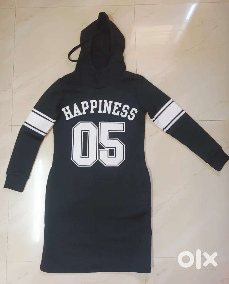 New unused dress cum hoodie sweater( size M)