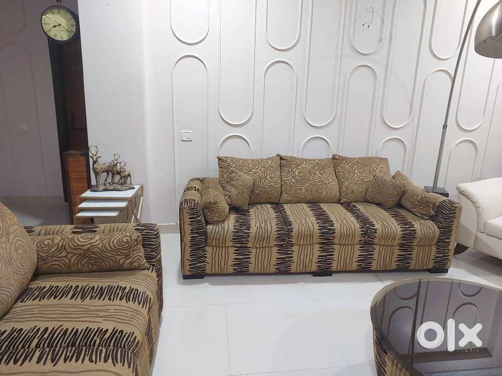 7 seater Sofa set