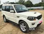 Mahindra Scorpio S10, 2016, Diesel