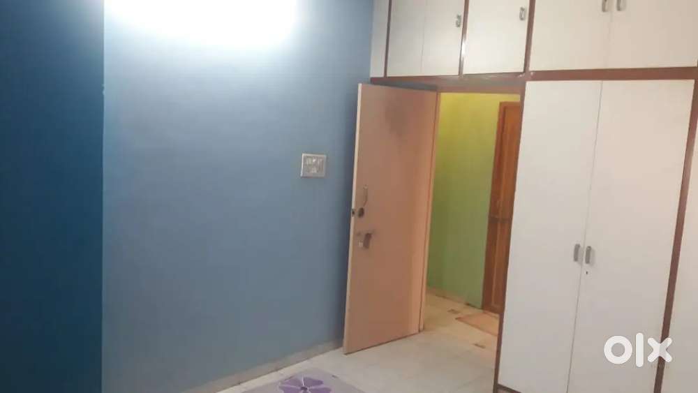 2bhk semi furnished flat