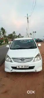 Toyota Innova 2007 Diesel Well Maintained.4 new tyres.