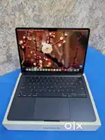 Apple Macbook Air M2 Chip With Box 8GB Ram 256GB SSD 13Inch Display