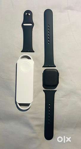 Brand New Apple Watch Series 7 (GPS, 45 mm) - Midnight Aluminium.