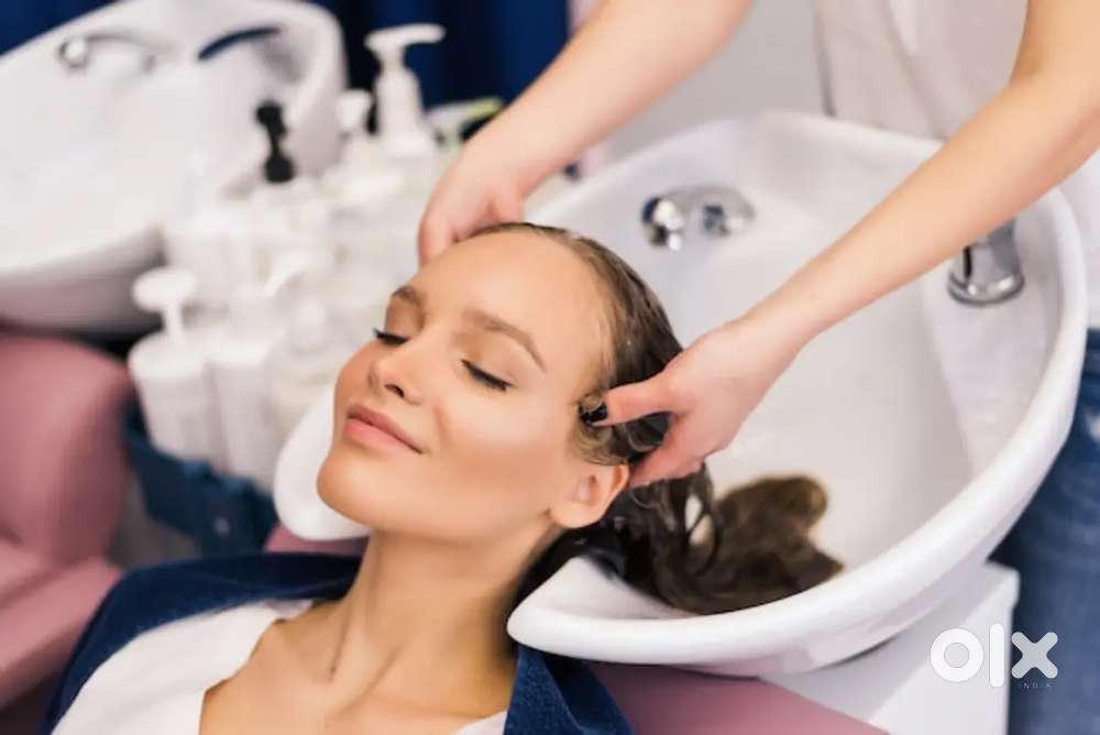 Beauty parlour spa therapist ladies jobs available
