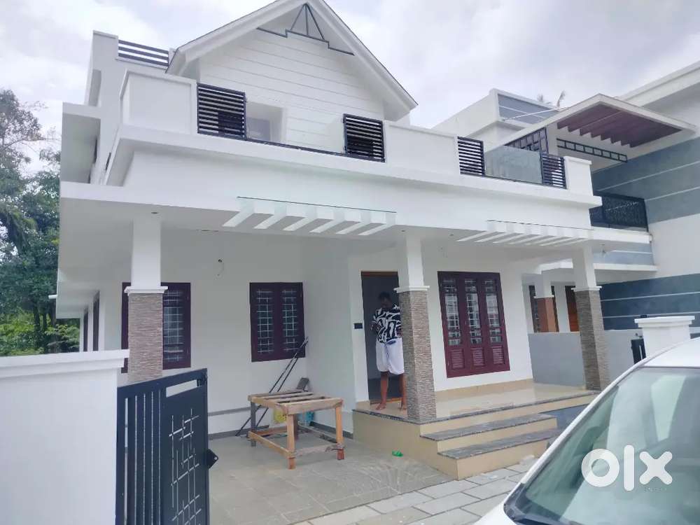 Edappally kongorpoilly house for sale ₹51 lakh 3.5cent 3bhk 1400sq