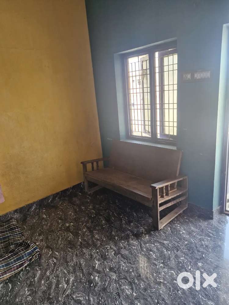 Individual Room for rent at jaganaikpur - Kakinada