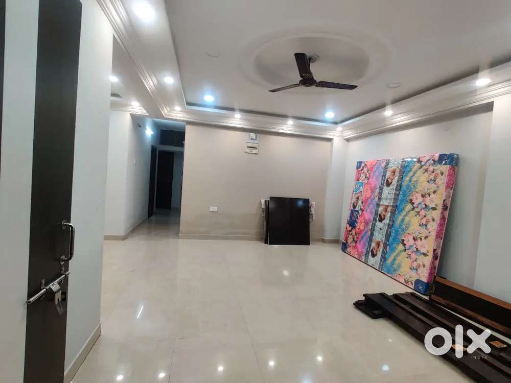 Spacious 3BHK Flat for Rent in Sahej Lagoon Apartments in Vedvyas