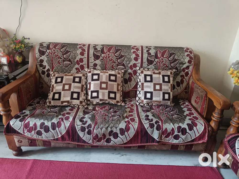 Five Seater Sofa with Central Table