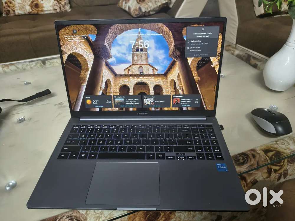New condition excellent laptop samsung
