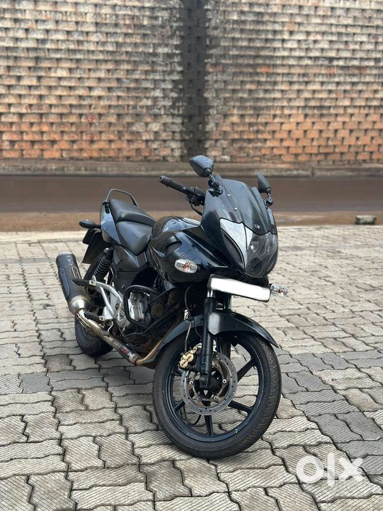 Pulsar 220 2011 model