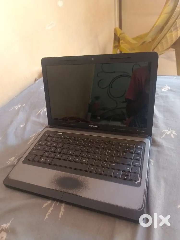 COMPAQ LAPTOP
