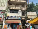 रेल्वे स्टेशन के सामने माया देवी मार्केट में दुकान किराये से देना है।