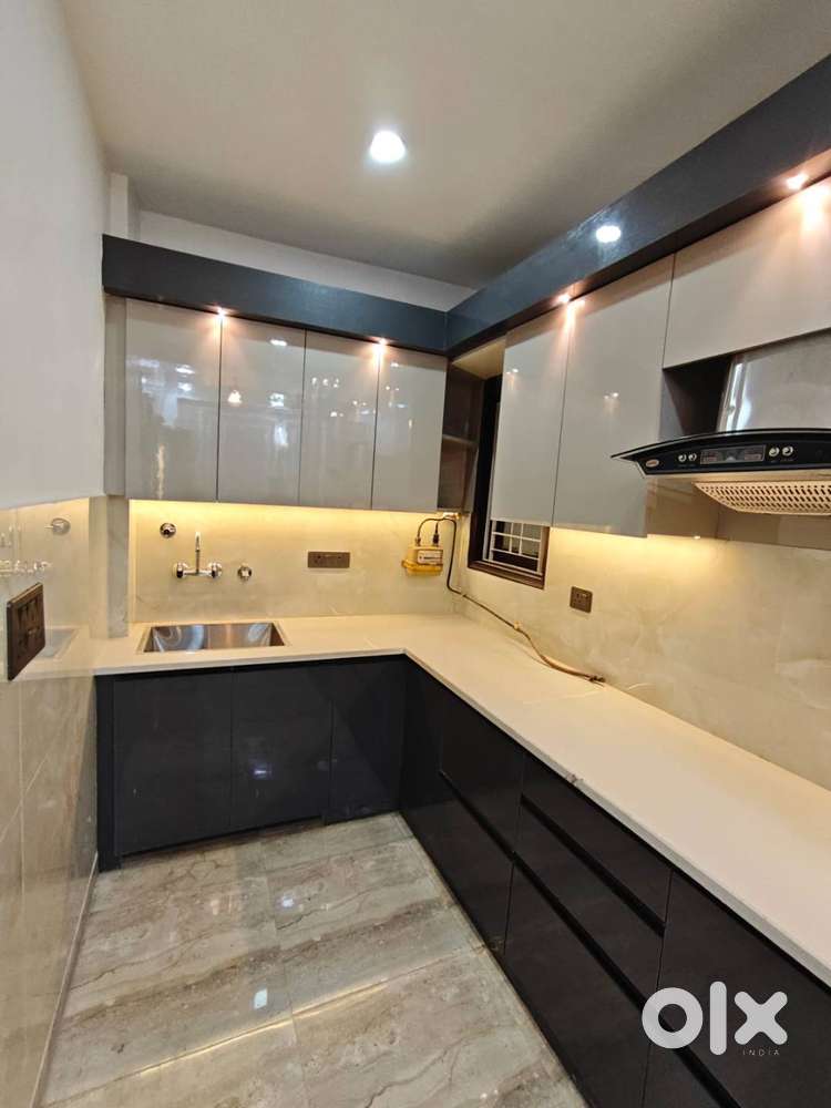3 BHK 2 Toilet Big Size Flat For Sale in Vasundhara