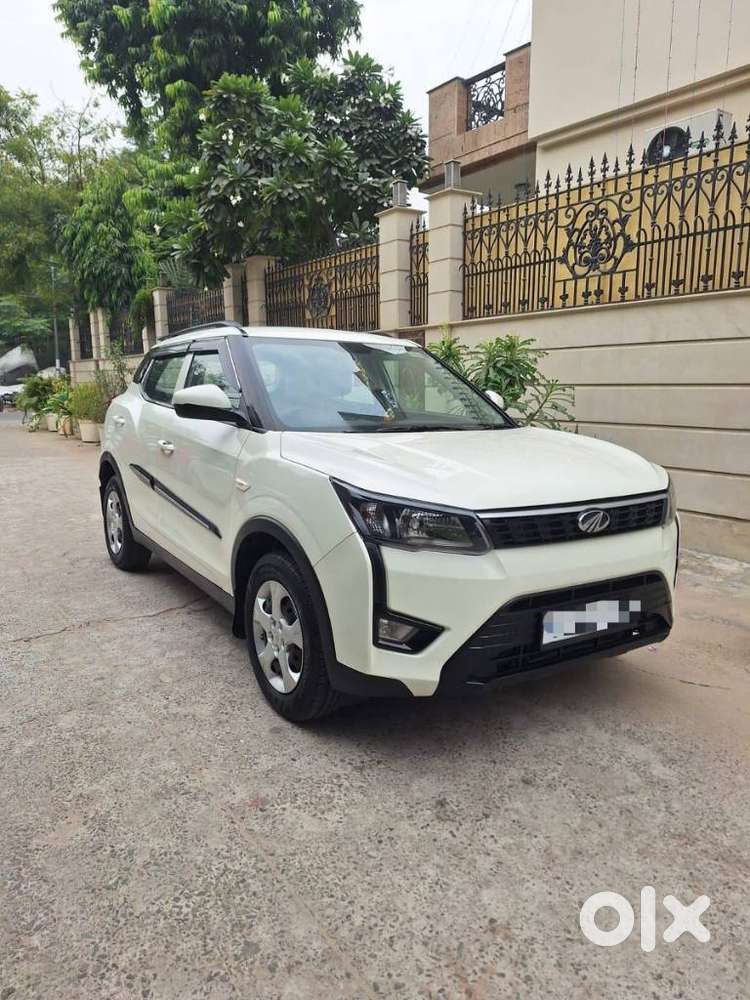 Mahindra XUV300 W4 Diesel, 2021, Diesel
