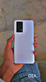 IQOO Z5 8 128GB WHITE COLOUR