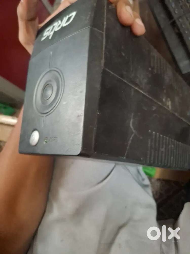 Cpu  with keyboard and ups