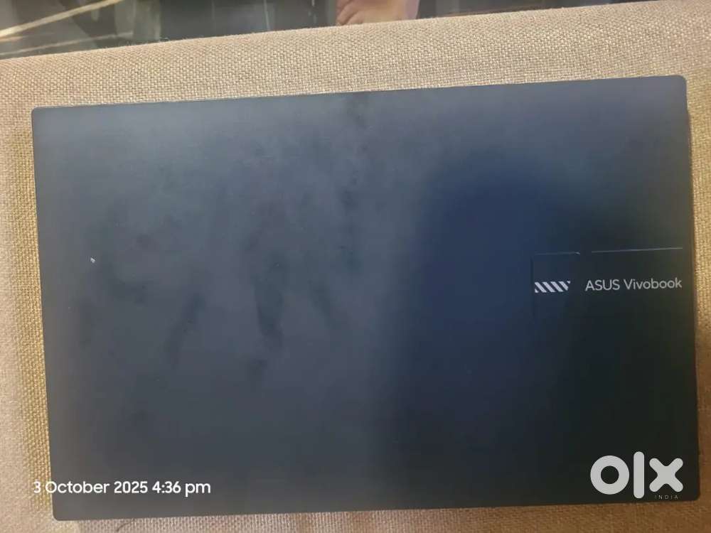 Vivobook ASUS Laptop i5. 8GB Ram
