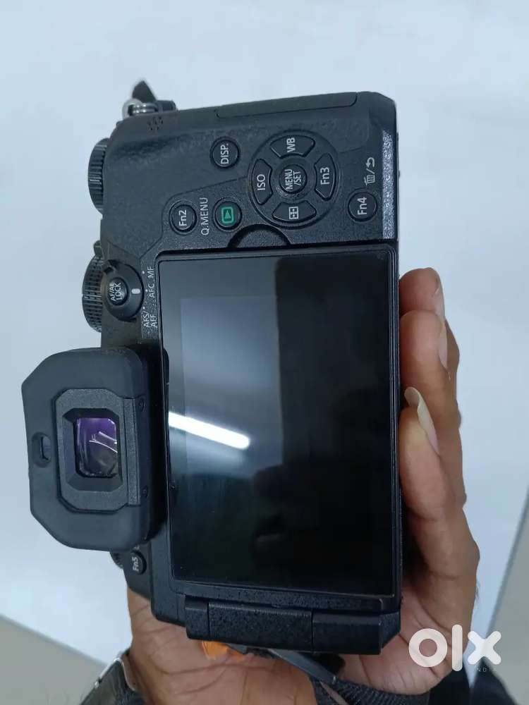 Lumix G85 New condition