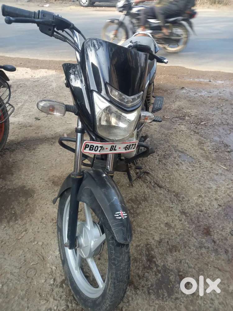 Whoever wants to buy a motorcycle should call.