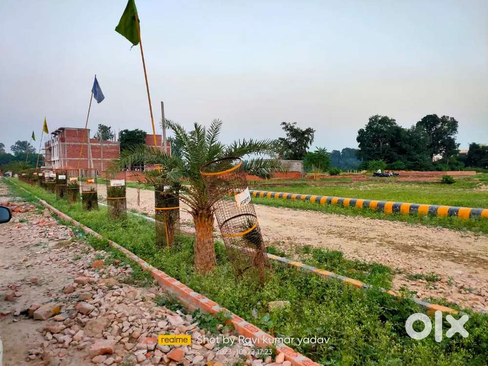 सुल्तानपुर रोड पर 1500sqft जमीन जिला पंचायत से अप्रूव्ड बैंक लोन केसाथ