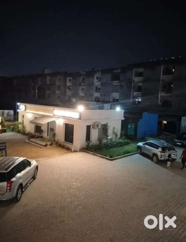 3 Bhk luxury fully furnished flat for rent