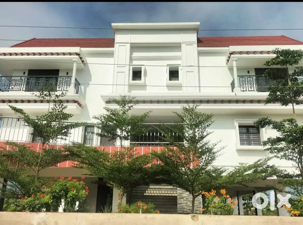 Luxury Individual house for rent monthly 2.5 lakhes 5 month advance