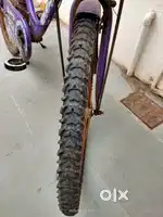 Avon bicycle in tip top condition lady cycle