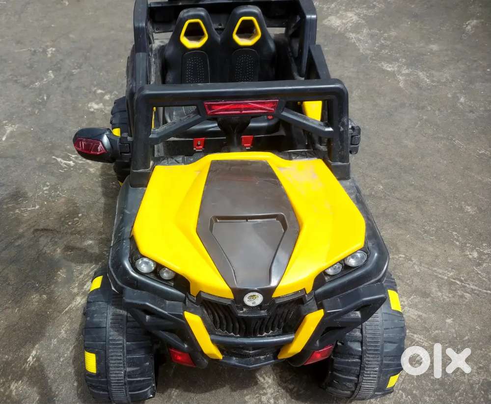 Electric ride jeep for AGE 1 TO 10 YEARS ONLY 1 MONTH OLD