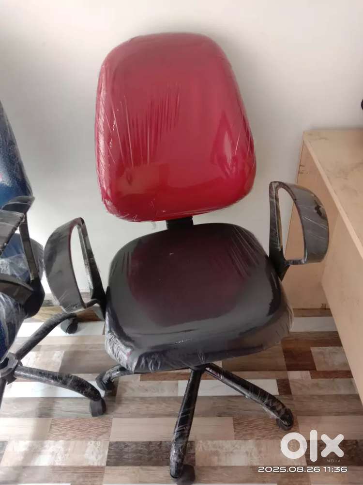 Revolving chair kursi