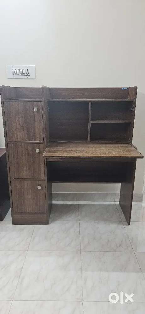 Study table for sale