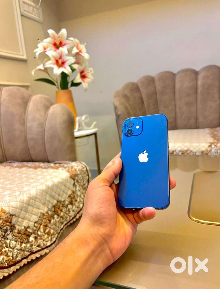Apple iPhone 12 (5G) – Excellent Condition