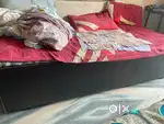 Diwan box bed 1 year old