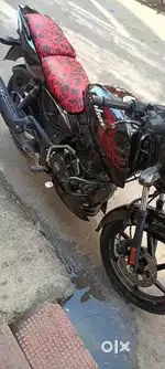 Gadi showroom condition mein