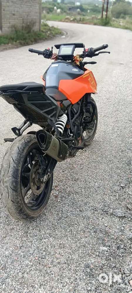 Acrapovic exhaust with band pipe