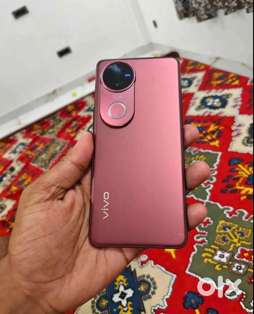 Vivo v50 8gb ram 256GB memory