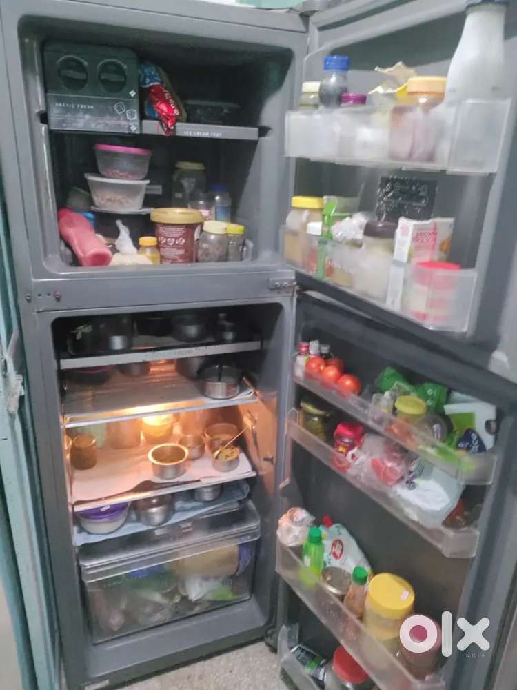 Whirlpool double door refrigerator