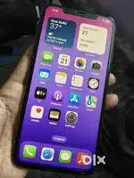 I phone Xs max 256 Gold or 64gb Black