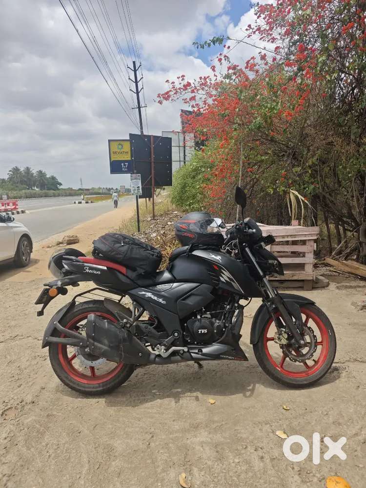 Tvs apache showroom serviced single owner