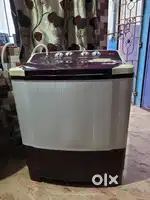 Semi automatic washing machine