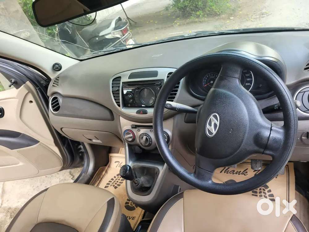 Hyundai i10 (Nov 2012) – CNG + Petrol  Excellent Condition