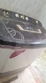 Semi automatic washing machine
