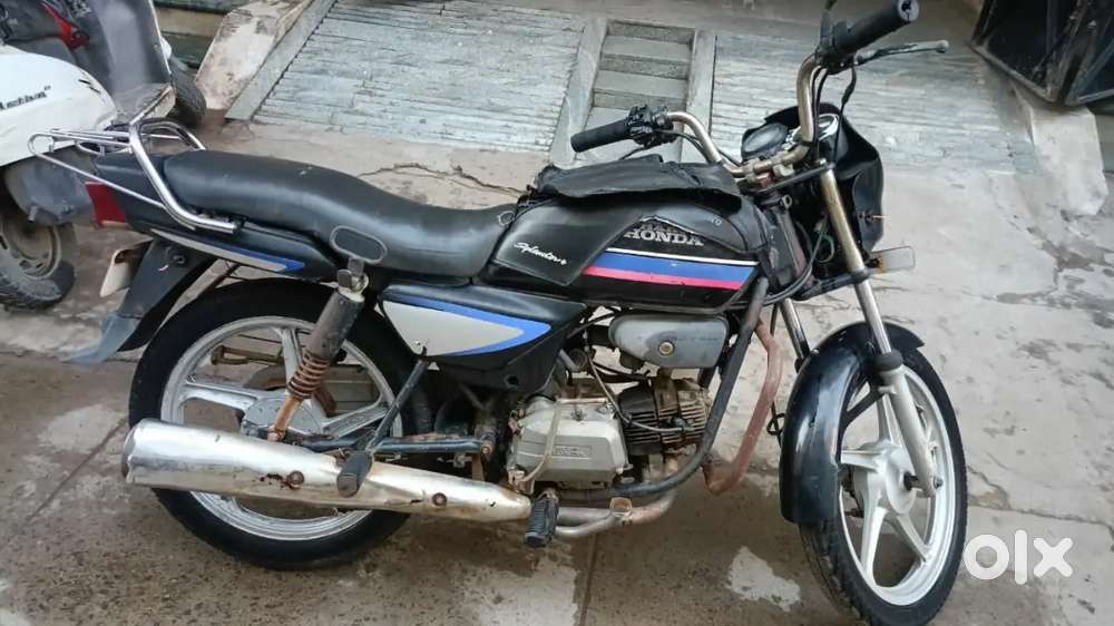 Hero splendor 2011 model (alloy wheels kick start)