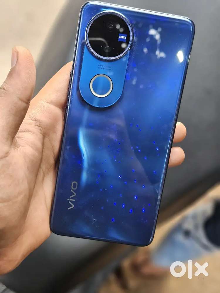 Vivo v50 8+8ram 256gb Storage 7 month used
