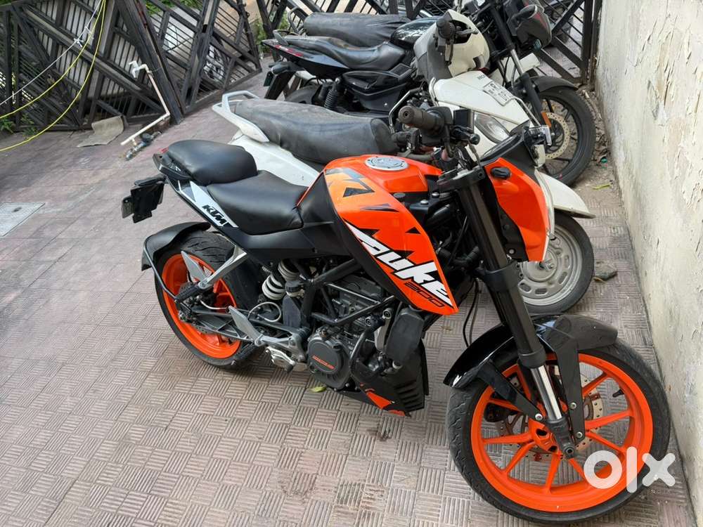 Ktm duke 200 perfect condition