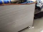 Bed inside Box 4'*6'