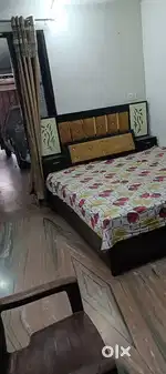 PG Room available boys or girls with food
