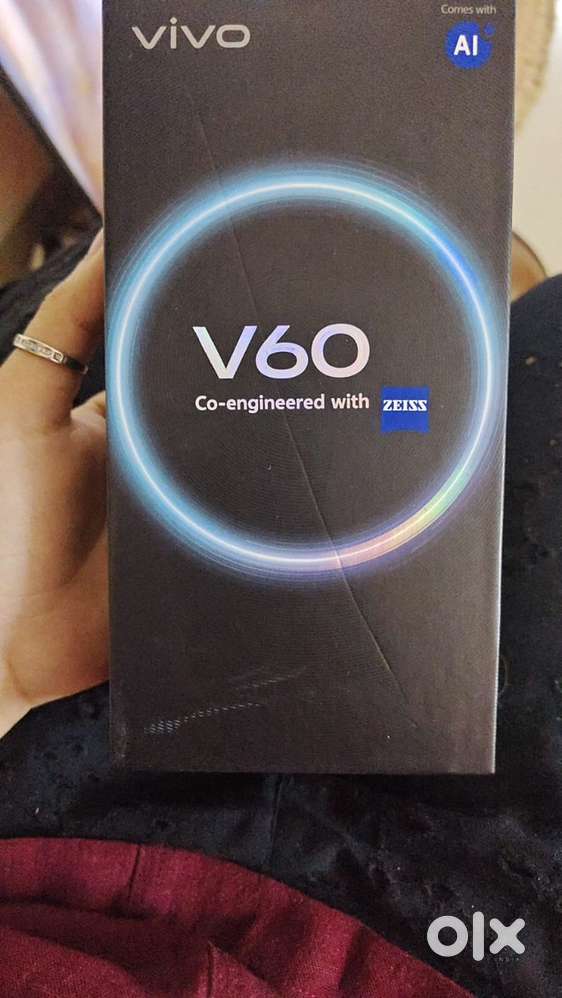V60 5G (Mist Gray, 256 GB) (8 GB RAM) 1 month old