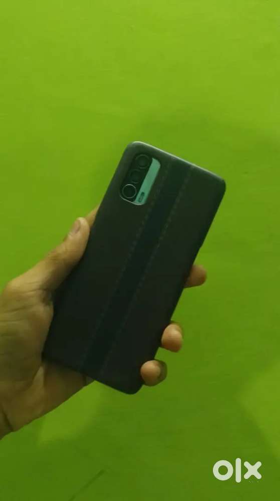 Realme x7 5g 6+6/128 with box and charger