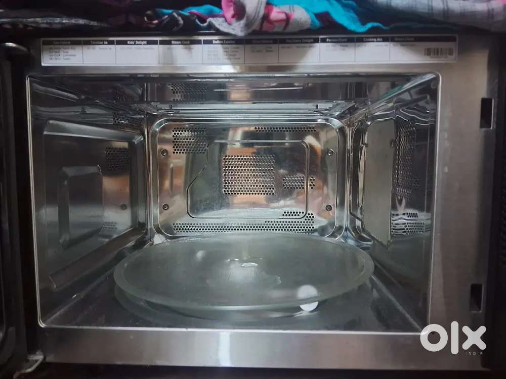 The model number of the LG All In One Convection Microwave Oven