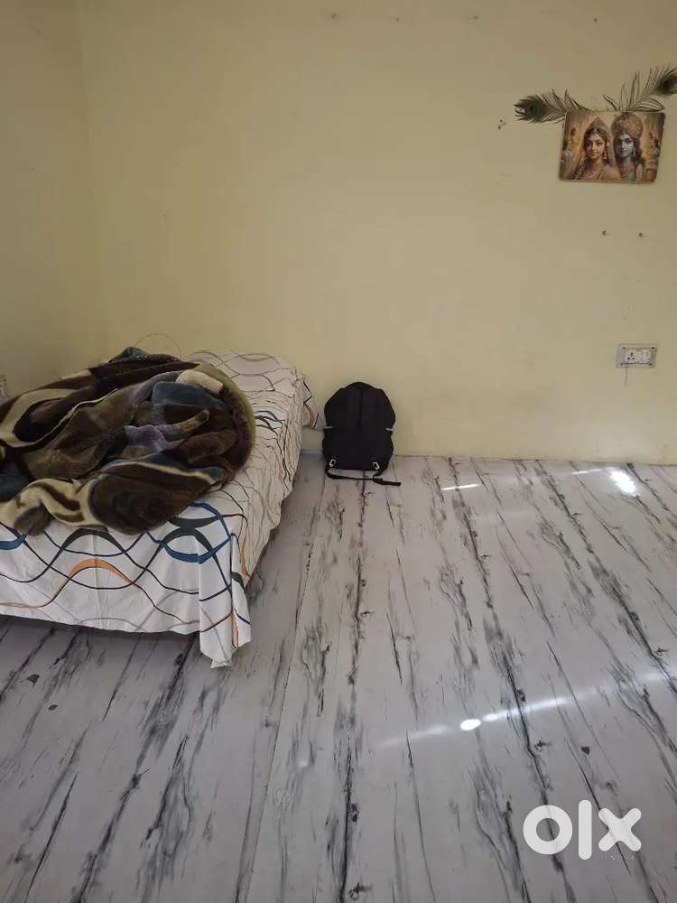 Need female roommate/separate room/ bathroom/kitchen /independent